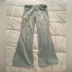 Low rise jeans